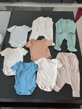 8 Piece Baby Boy Onesie Footie Sleeper Bodysuit Lot 0 - 3 Month Cloud 9
